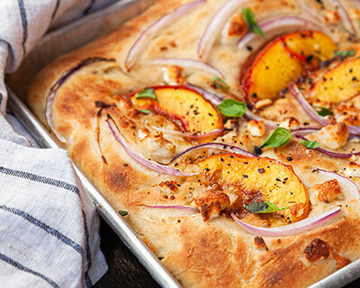 sheet pan peach pizza