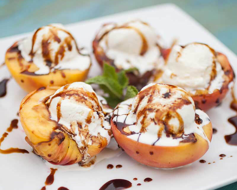 grilled peach ice cream sundae