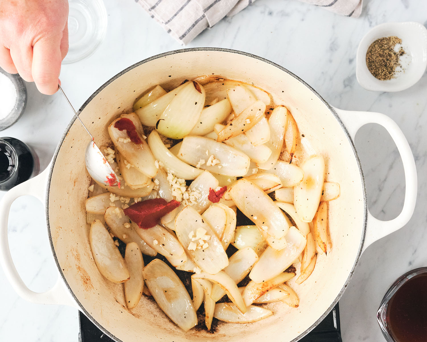 Braising 101: Step Three Deglaze from Metropolitan Market